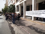 2010-10-14 Συγκέντρωση κάτω από Υπ. Εργασίας για ΣΣΕ_Eter-02.jpg
