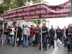 2010-11-30 Συγκέντρωση και πορεία_Eter-19.jpg