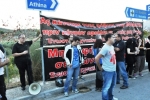 2012-10-16 Συγκέντρωση έξω από τον Alpha και μετά έξω από Sentra_Eter-01.jpg