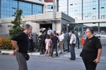2012-10-16 Συγκέντρωση έξω από τον Alpha και μετά έξω από Sentra_Eter-07.jpg